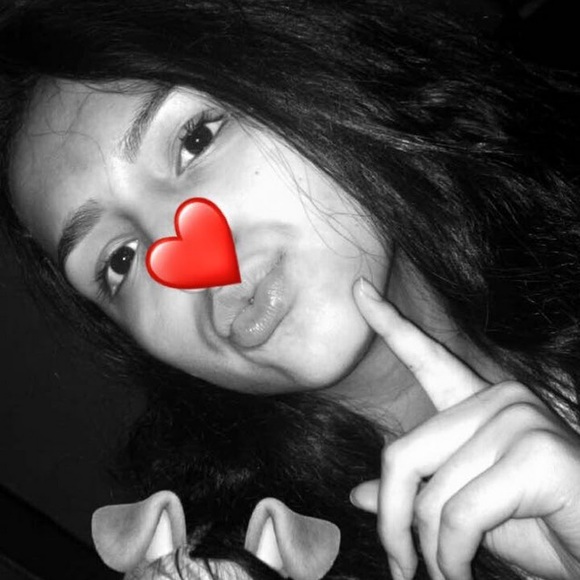 Meet your Posher, Alondra - Picture 1 of 1